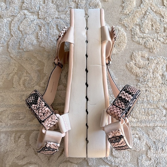 New VINCE Carver Sport Adjustable Strap Sandals Lychee Pink Snake Print eu 38.5 - Picture 8 of 13